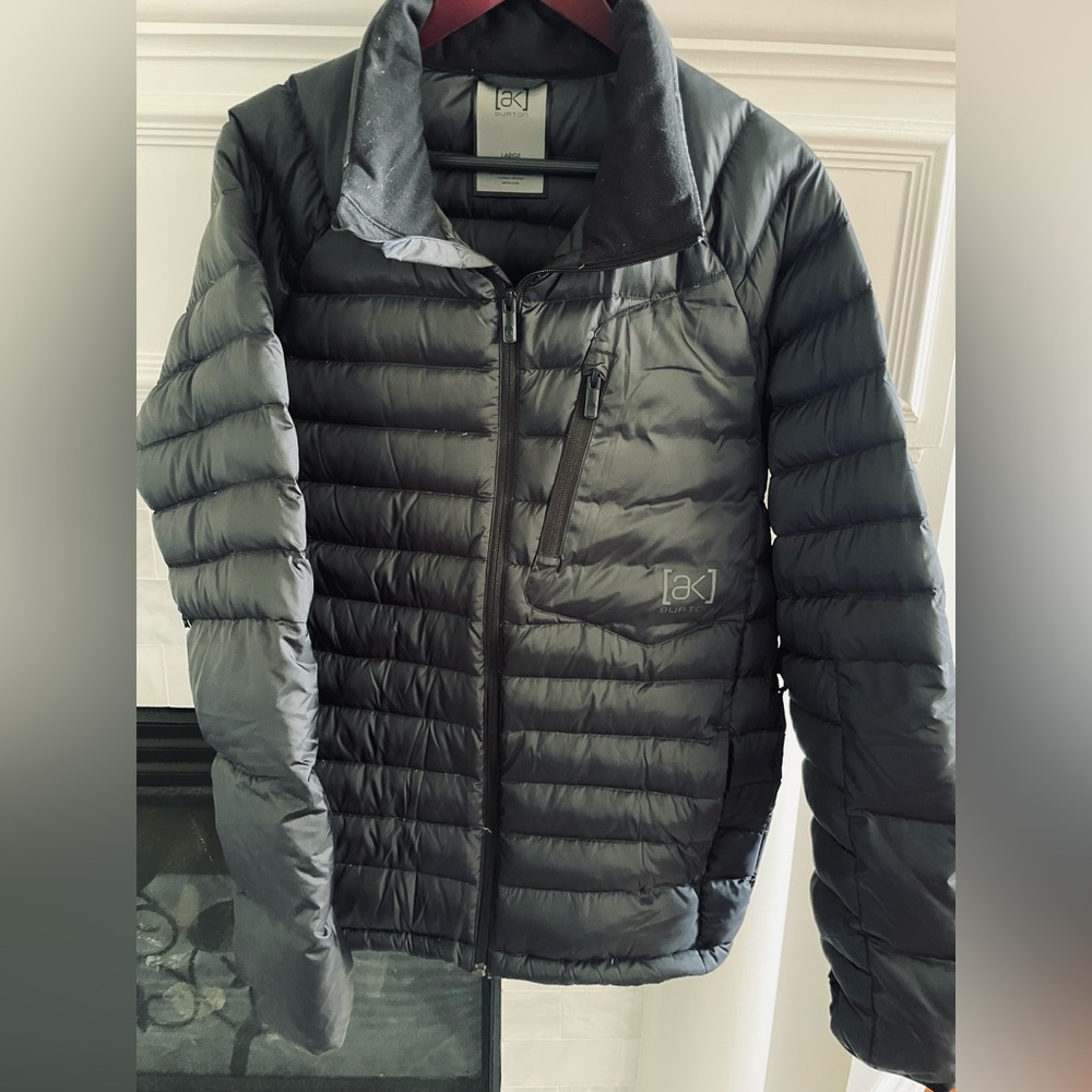 Men’s Burton Light weight puffer jacket
